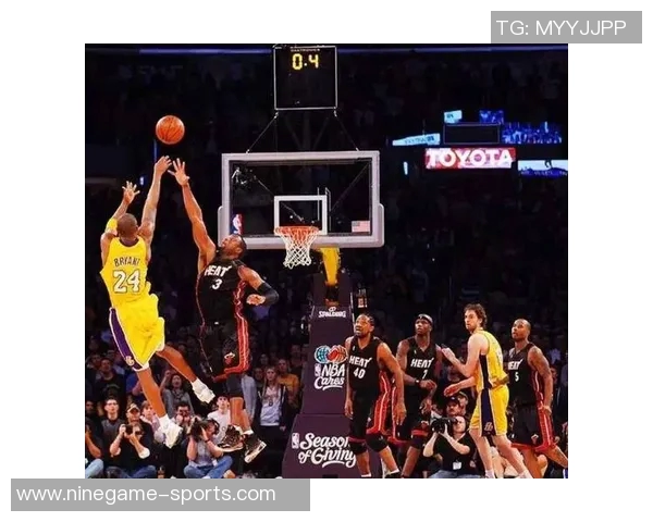 科比在关键时刻的传奇表现:从绝杀到逆转,每一刻都永载史册 科比在关键时刻的传奇表现:从绝杀到逆转,每一刻都永载史册