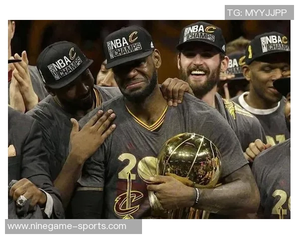 2015年NBA总决赛第五场勇士与骑士的巅峰对决回顾与精彩瞬间分析