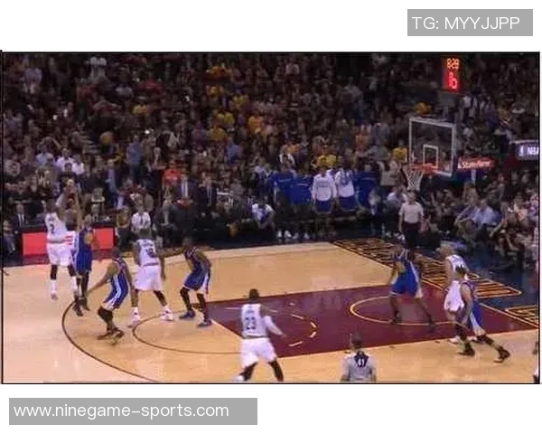2015年NBA总决赛第五场勇士与骑士的巅峰对决回顾与精彩瞬间分析